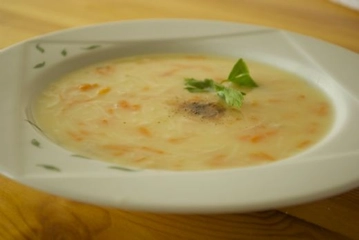 Şehriyeli Tavuk Suyu Çorbası Tarifi ve Malzemeleri Şehriyeli Tavuk Suyu Çorbası Tarifi ve Malzemeleri